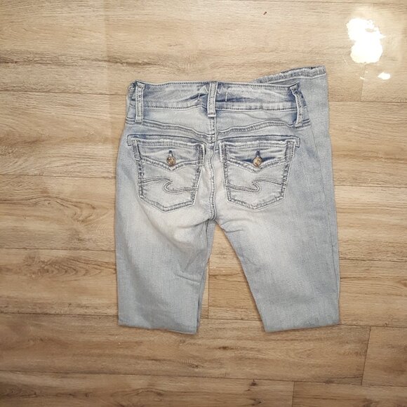 Distressed Womens' Jeans - Picture 5 of 5